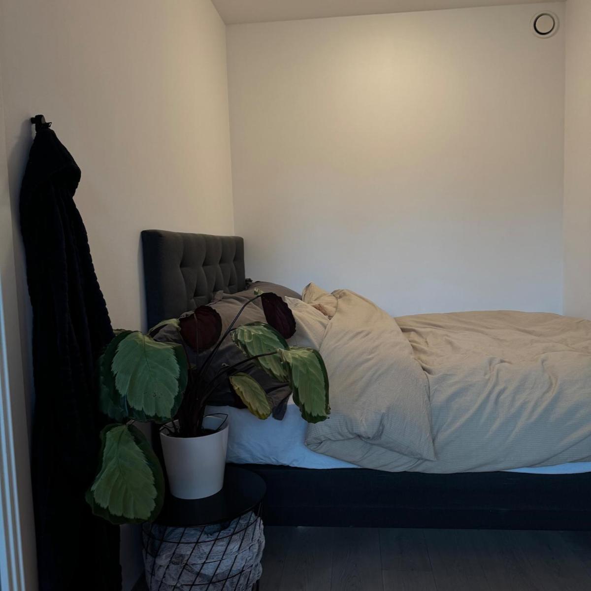 Modern Three-room Apartment, Private Terrace And Roof Terrace Leilighet *