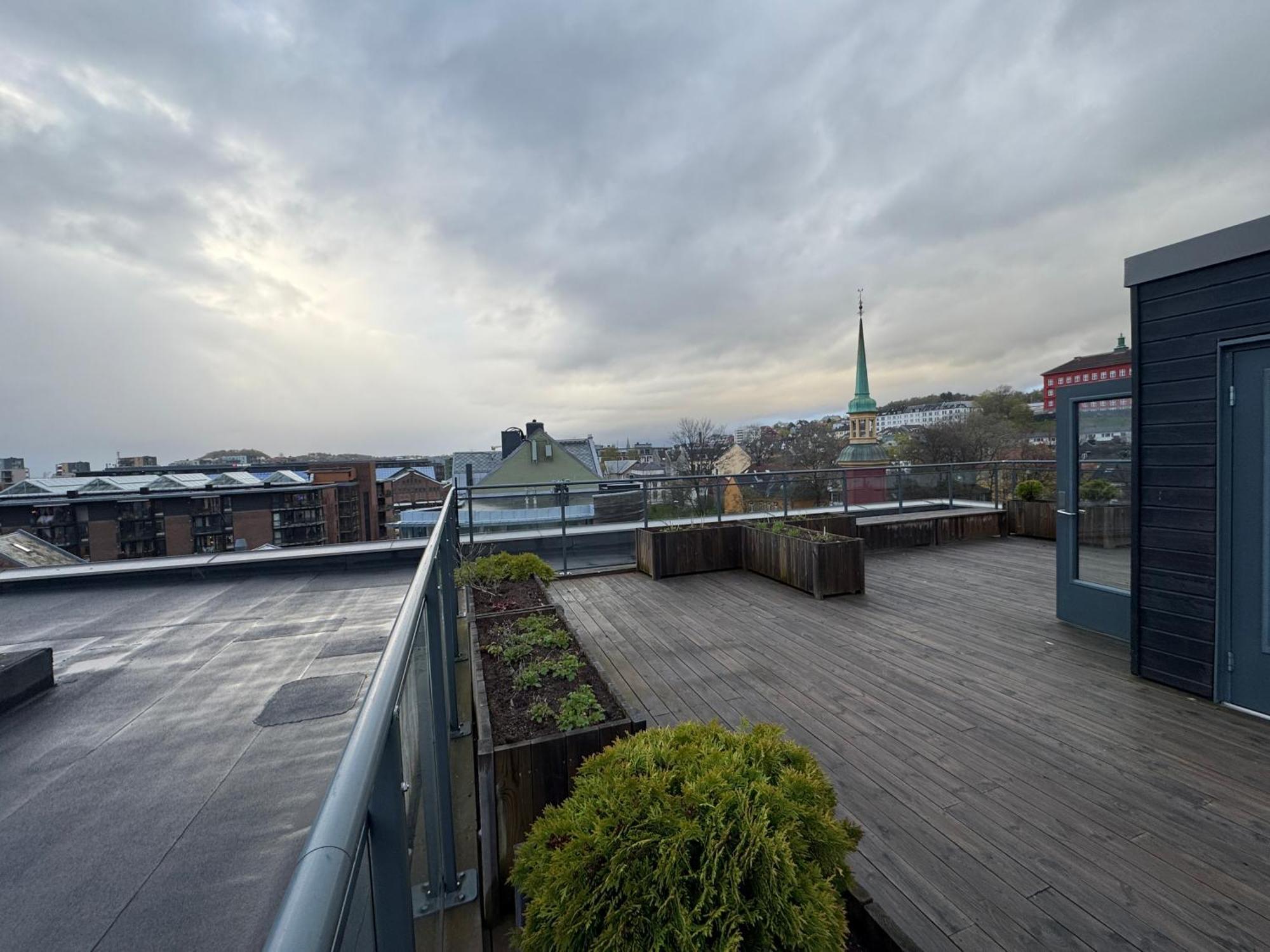 Modern Three-room Apartment, Private Terrace And Roof Terrace